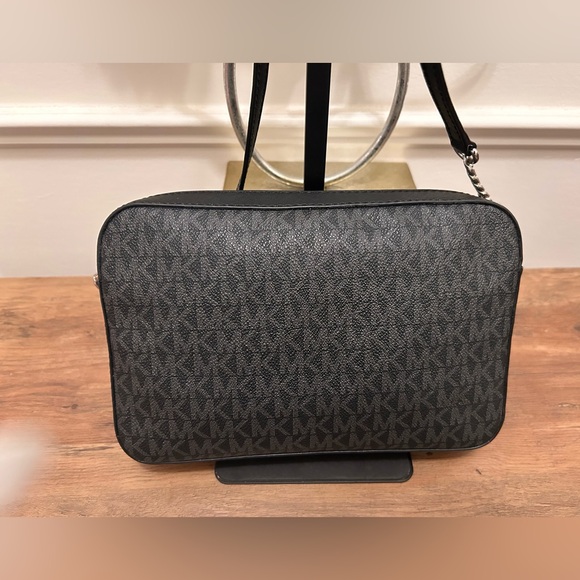 Michael Kors Black and Silver Crossbody Bag - Picture 4 of 9